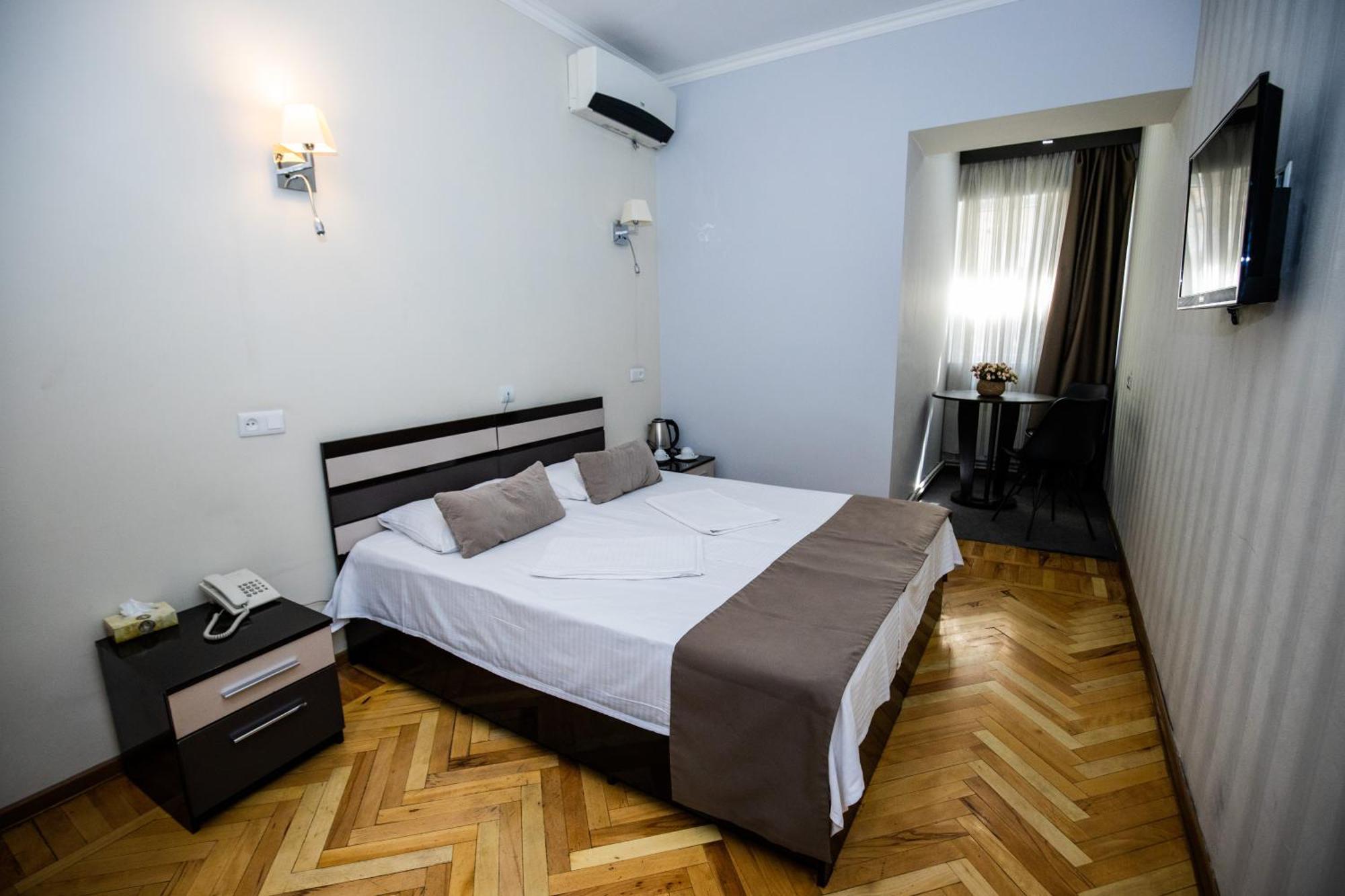 Yereone Hotel Apartment Erevan Exterior foto