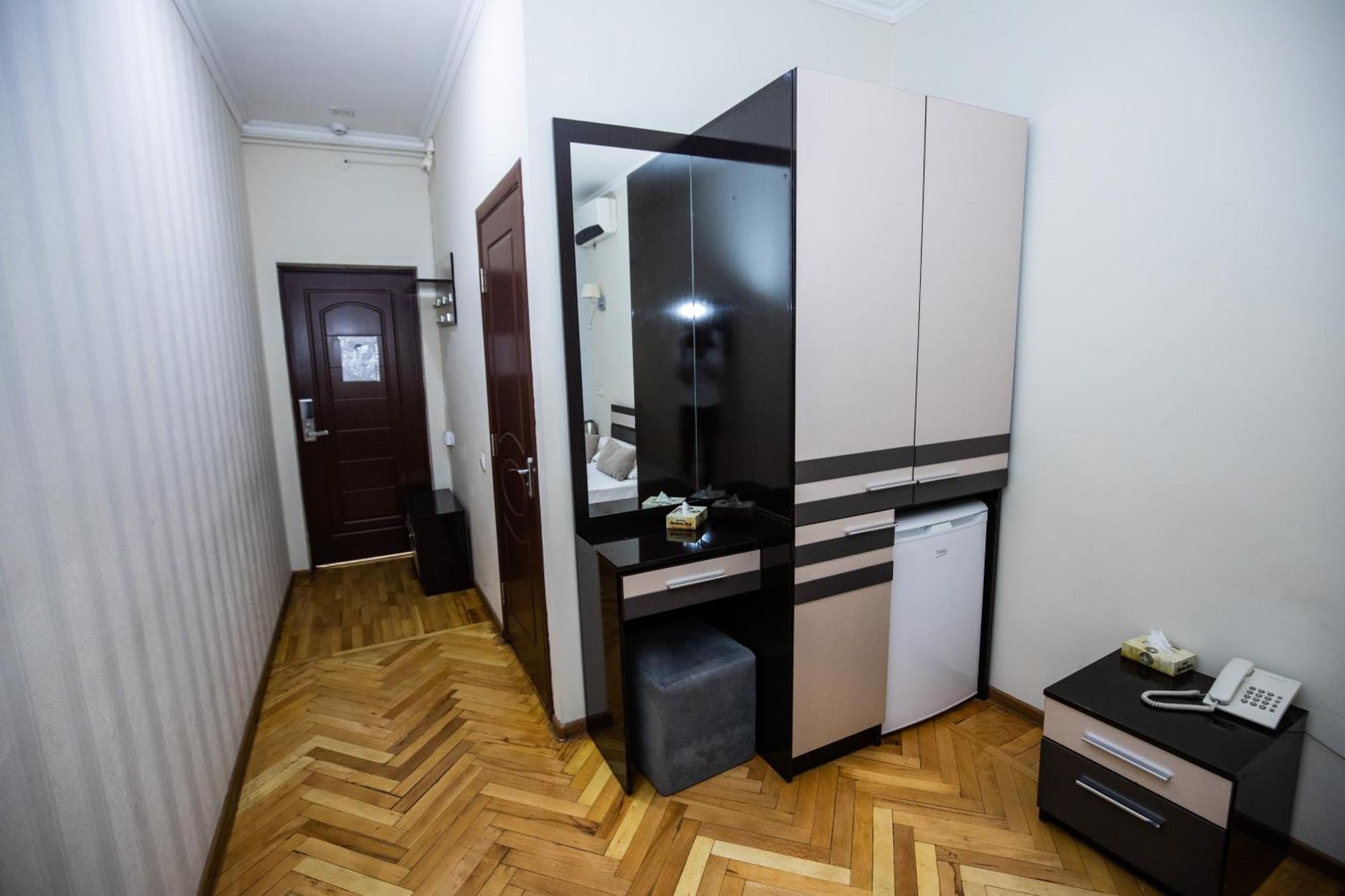 Yereone Hotel Apartment Erevan Exterior foto