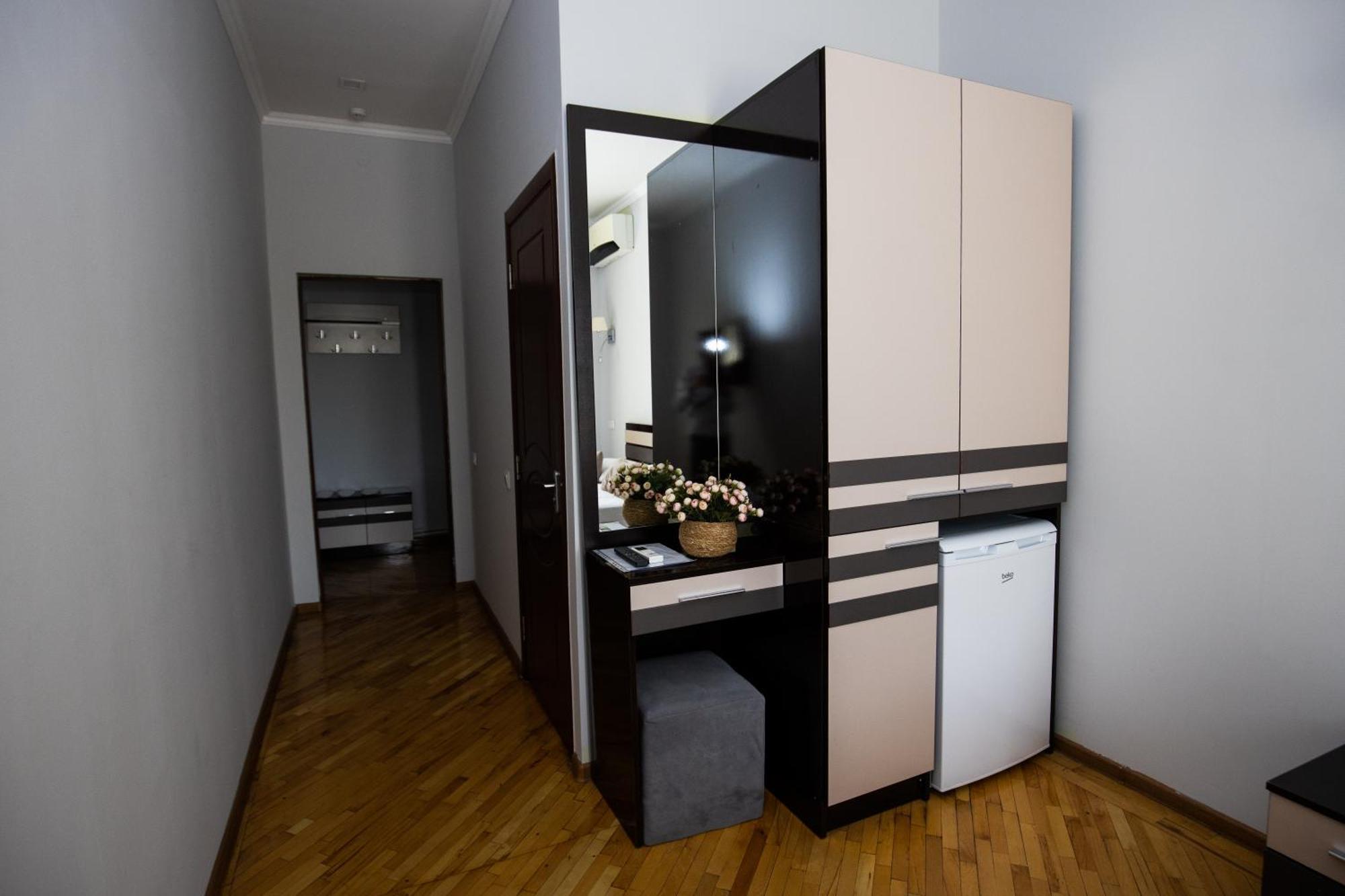 Yereone Hotel Apartment Erevan Exterior foto