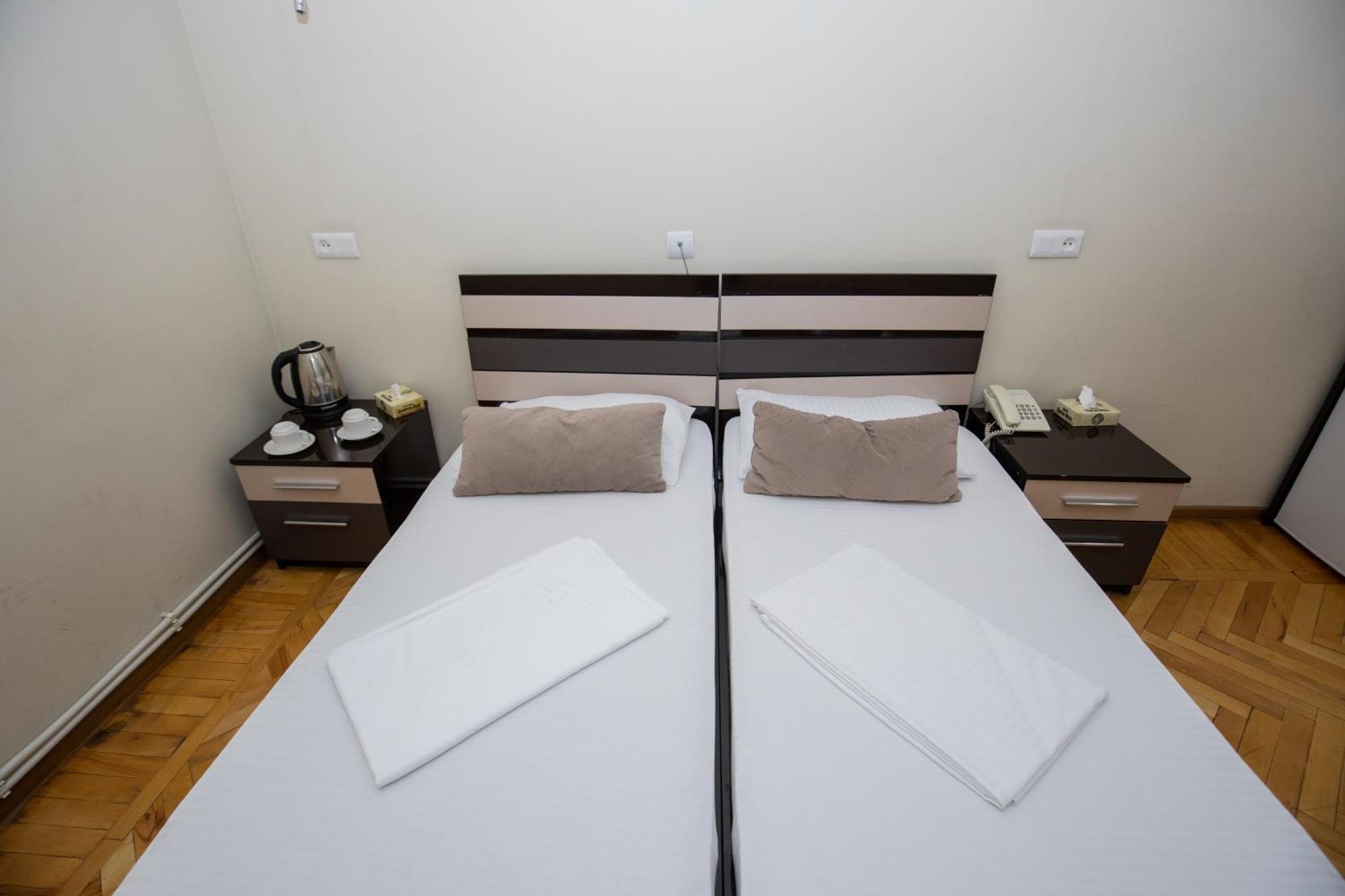 Yereone Hotel Apartment Erevan Exterior foto
