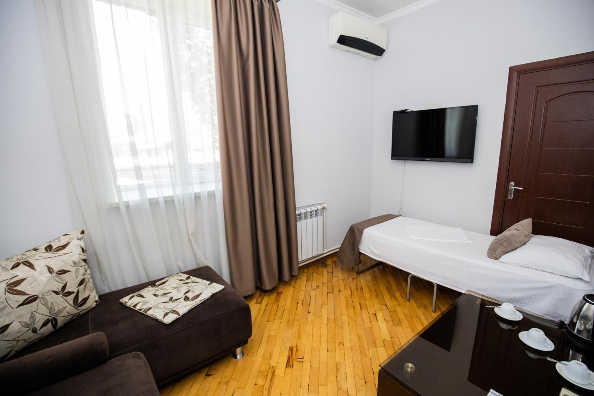 Yereone Hotel Apartment Erevan Exterior foto